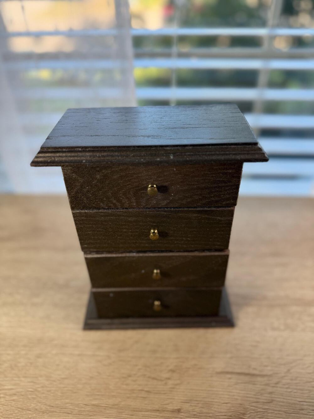 Vintage Wooden Jewelry Chest 4 Drawer Mini Dresser Brass Pulls Felt Lined